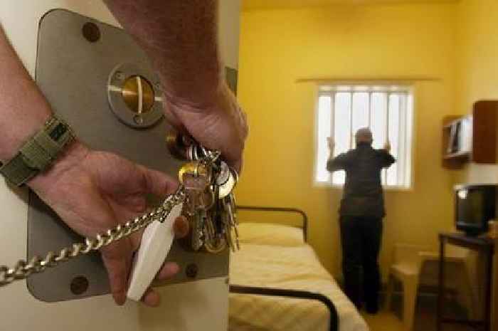 Surrey criminals jailed in December 2022 including killers and fraudsters