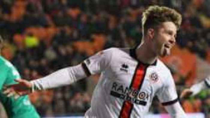 Blades beat Blackpool for fifth straight victory