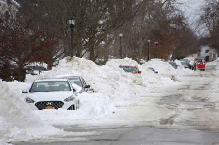 Death Toll Climbs As Blizzard-Battered Buffalo Area Digs Out