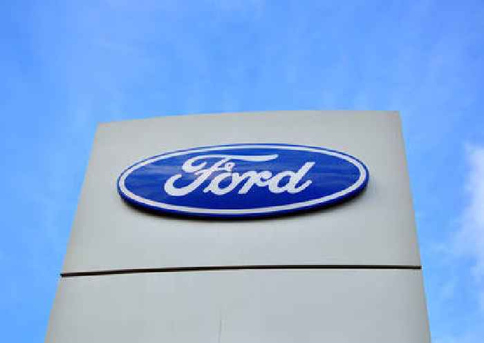 Is January 2023 a good month for buying Ford shares?