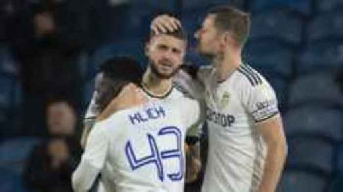 Klich set for Leeds exit after tearful goodbye
