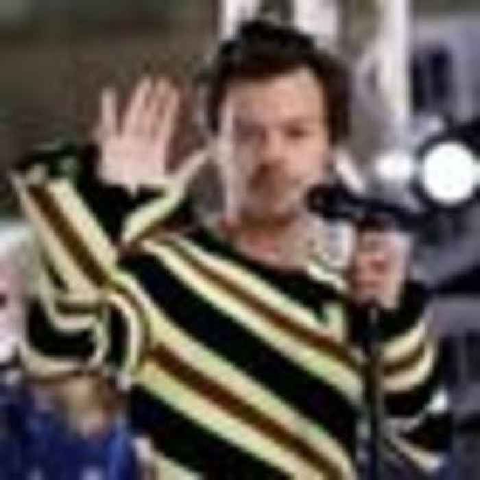 The top 10 bestselling singles of 2022 have made UK One News Page