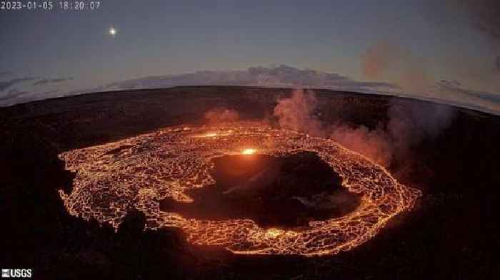 Hawaii's Kilauea Volcano Erupts Again As Summit Crater Glows
