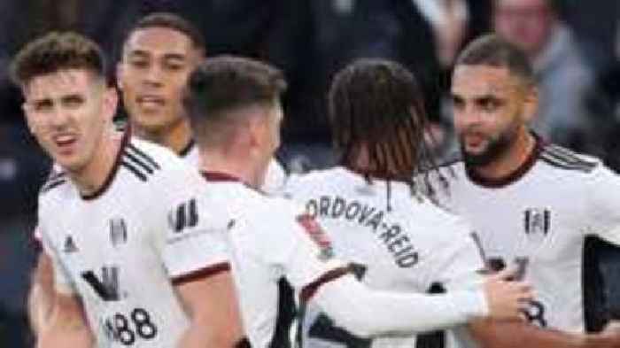 Fulham see off Hull to reach FA Cup fourth round
