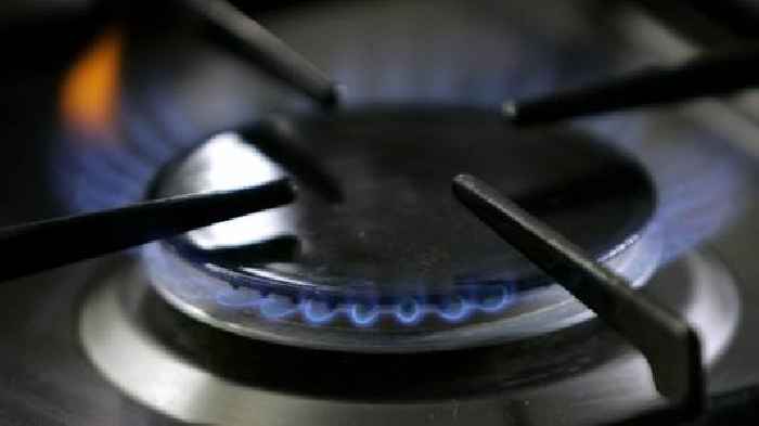 U.S. agency weighing new safety standards for gas stoves