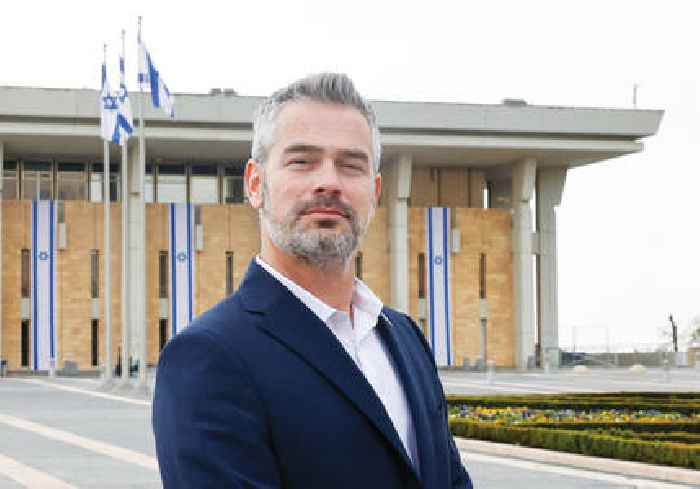 Yesh Atid's Boaz Toporovsky leading political battle against Netanyahu