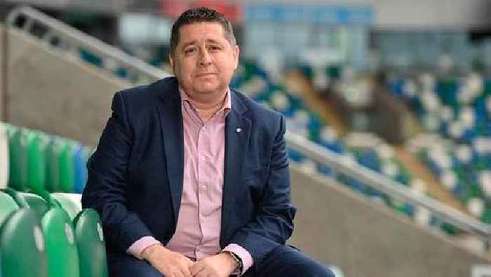 Greater finances are required to sustain NIFL CEO Gerard Lawlor’s full-time dream, believes Glenavon chairman Adrian Teer