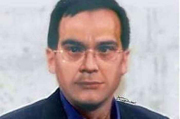Wanted Italian Mafia boss finally arrested after three decades on the run