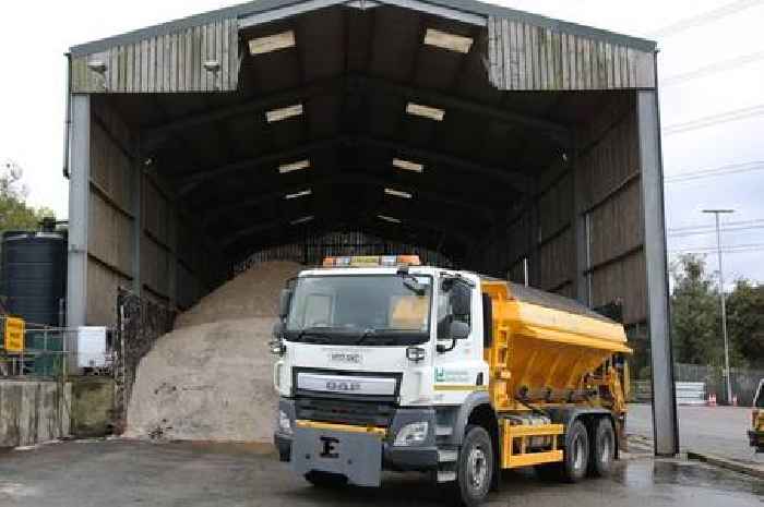 More than 120 tonnes of grit will be spread on 1,300 miles of Leicestershire's roads tonight as cold snap continues