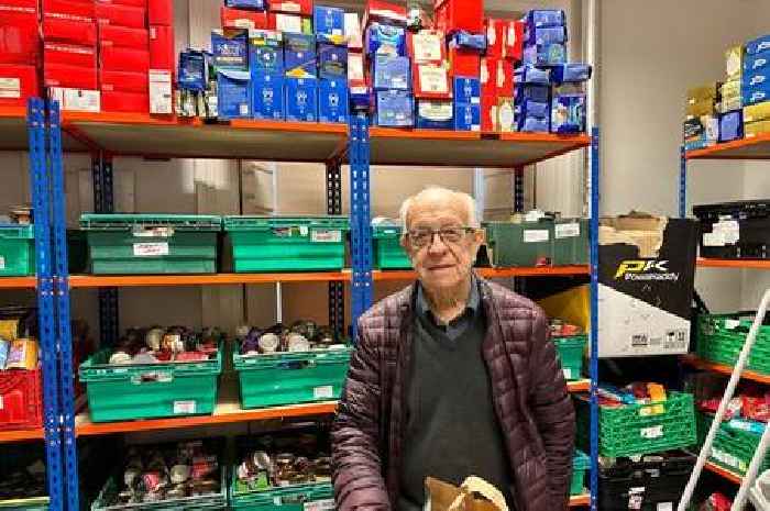 Foodbank hero Stan Esson named East Renfrewshire citizen of the year in Provost Award