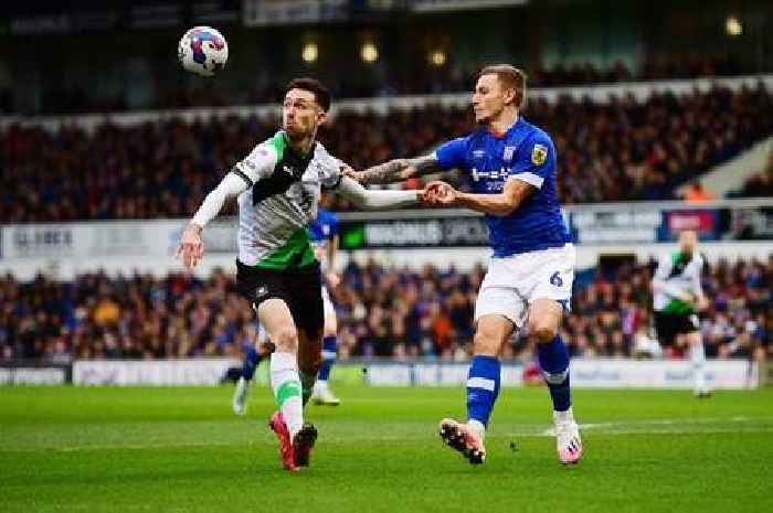 League One transfer news: Bolton striker off to Germany, all the deals