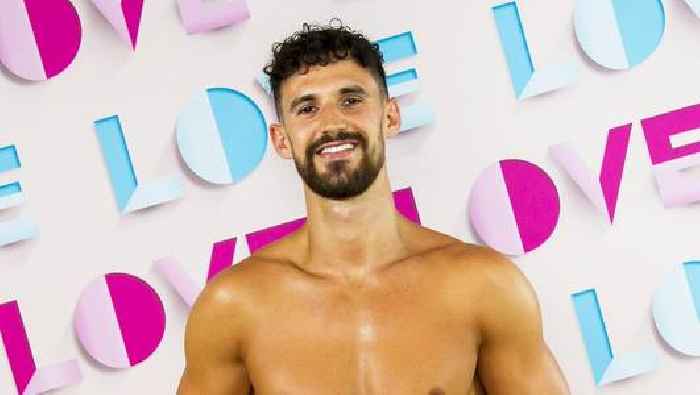 Life after Love Island not all it’s cracked up to be, warns former contestant Matthew MacNabb