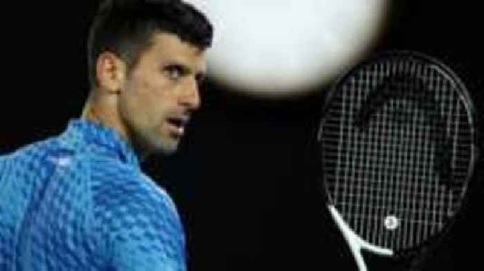 Djokovic overcomes injury in Australian Open win