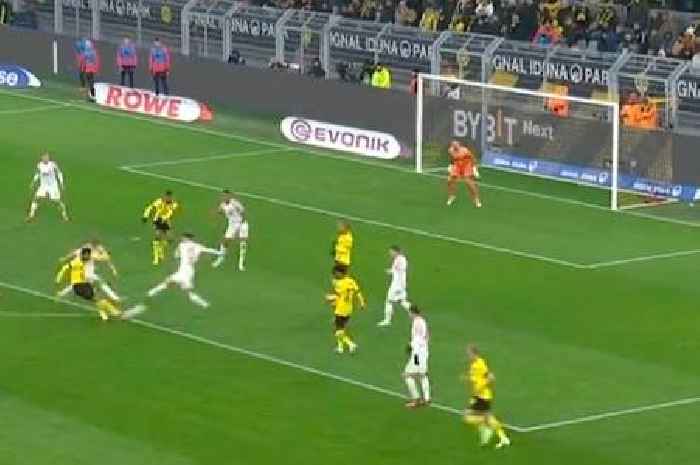 Jude Bellingham's sensational Dortmund goal has Liverpool fans begging for transfer