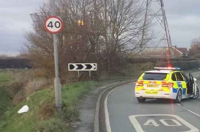 Dunswell Lane in Hull closed in both directions by emergency services - live updates
