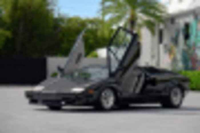 Lamborghini Countach with 155 miles, original tires heads to auction