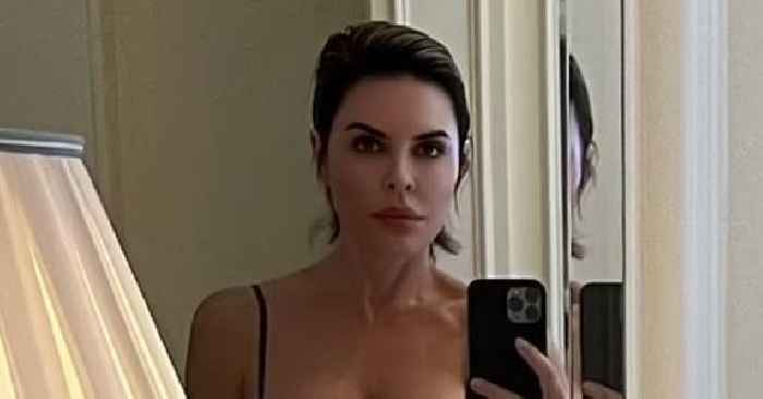 Lisa Rinna Shows Off Toned Physique In Black Bikini After Harry Hamlin Blames Sutton Stracke For Her 'RHOBH' Exit