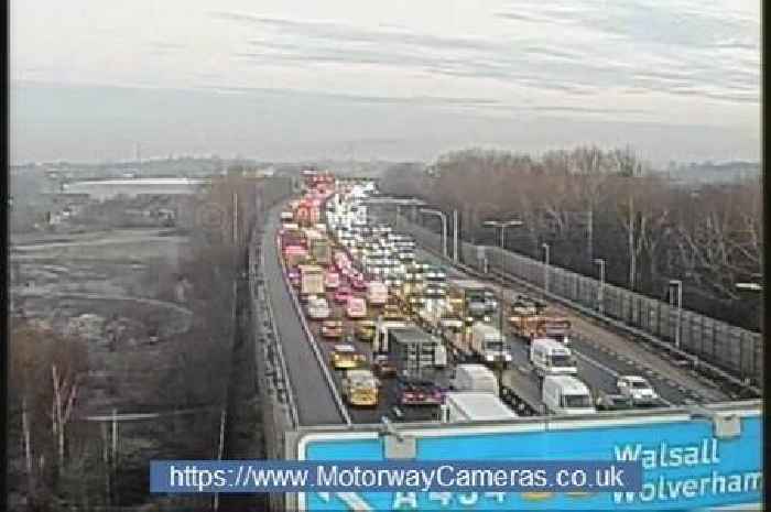 Live updates as M6 crash closes motorway between Walsall and M54 with 90 minute delays