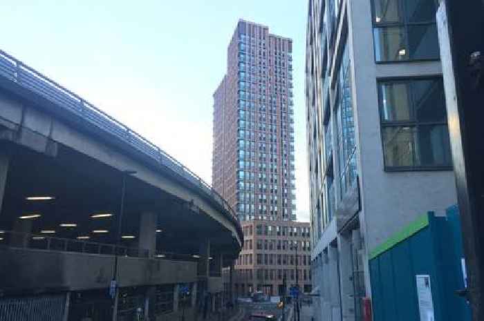 Huge 25-storey Croydon skyscraper finished as council-developer plans sale