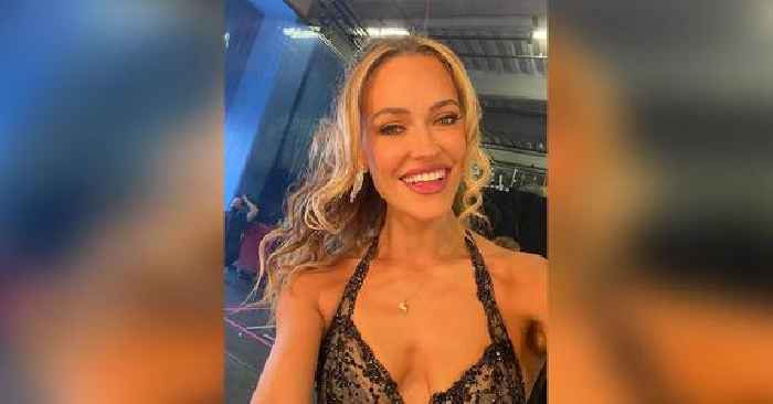 Peta Murgatroyd Feels 'More Confident Than Ever' With Her Body As She Flaunts Growing Baby Bump — Pics!