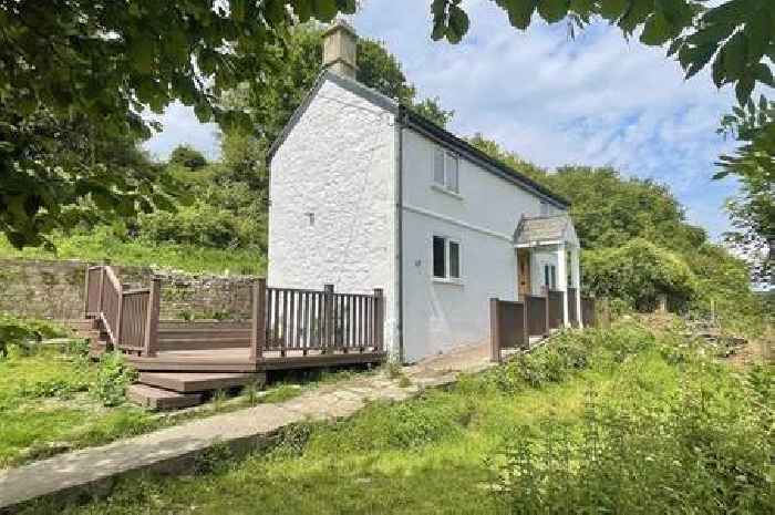 'Delightful' cottage by the canal put up for sale near Bath