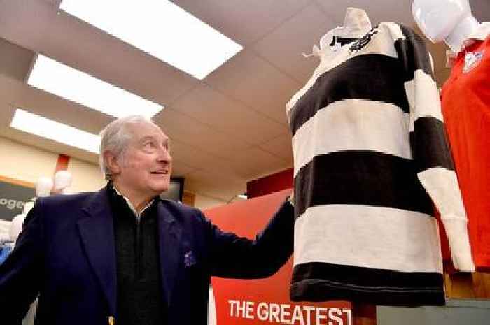 Gareth Edwards puts his iconic rugby jerseys up for auction with Baa-Baas 'greatest try' one expected to raise £200,000