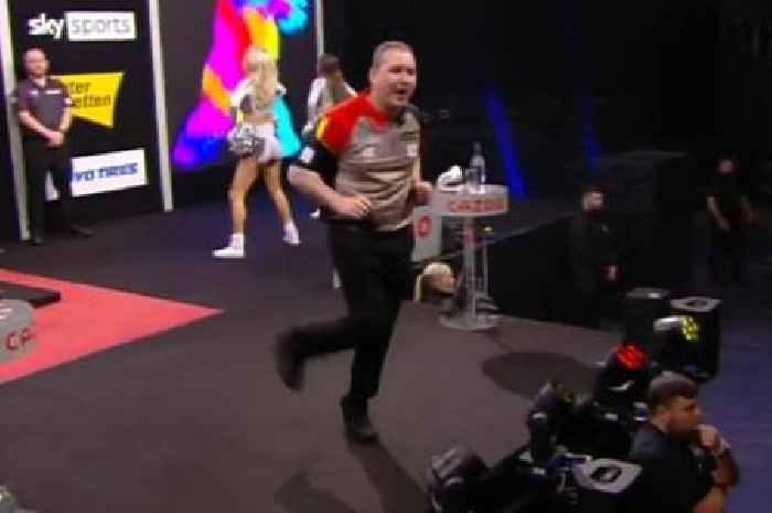 Darts fans want 'annoying' Dimitri Van den Bergh dance banned from Premier League