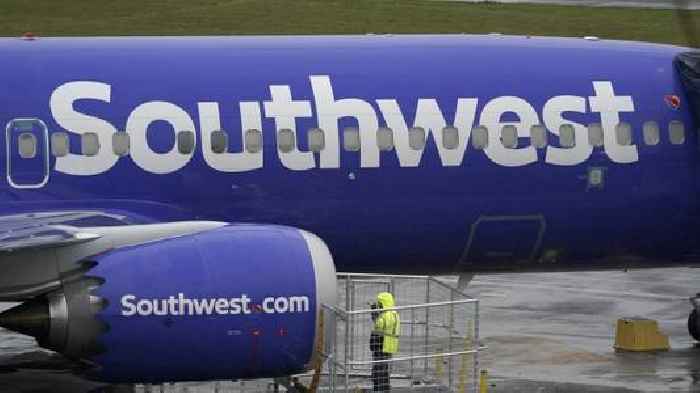 Southwest to testify before US Senate after mass cancelations
