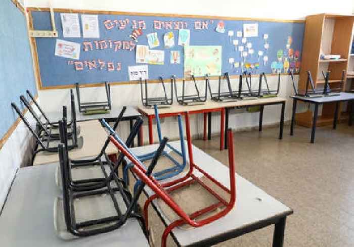 Israel's teacher strike will not include middle school - Ed. Ministry