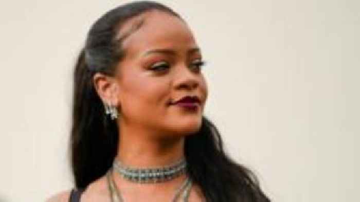 Rihanna gears up for Super Bowl half-time show