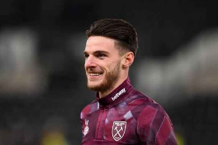 Arsenal handed Declan Rice transfer doubt as huge Premier League title prediction made