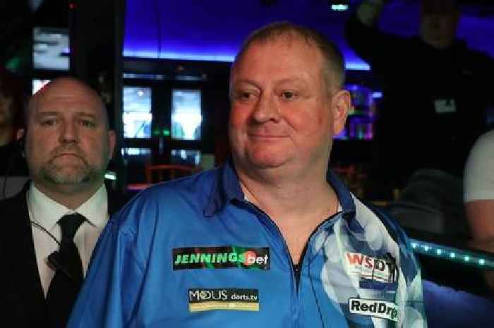 Darts star takes aim at PDC and says management are 'bang out of order'