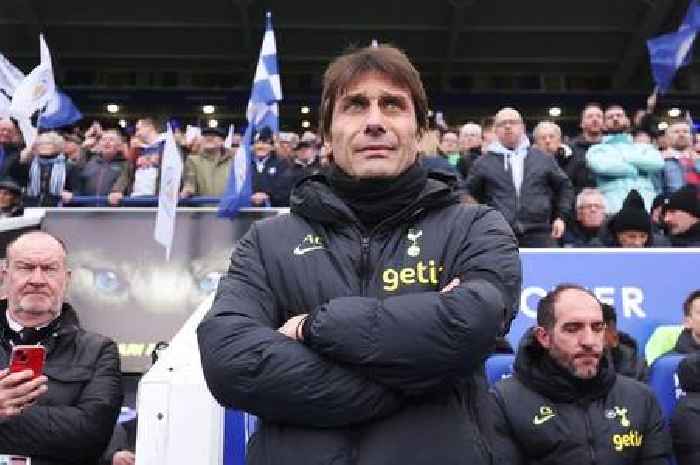 Tottenham fans 'off the Conte wagon' in calls for boss to leave after Leicester loss