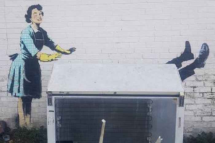 Brand new Banksy 'Valentine's day mascara' painting appears in Thanet