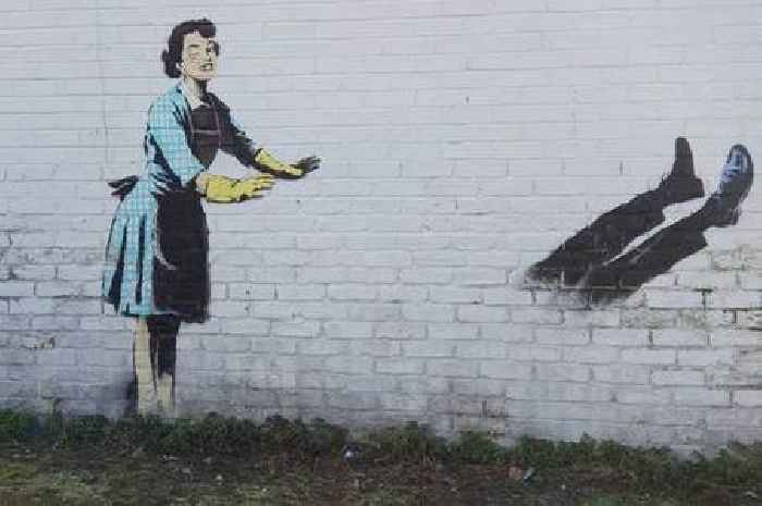 Council remove part of Margate Banksy artwork just hours after it appeared due to 'safety'