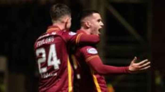 Managerless Motherwell edge St Mirren to end run