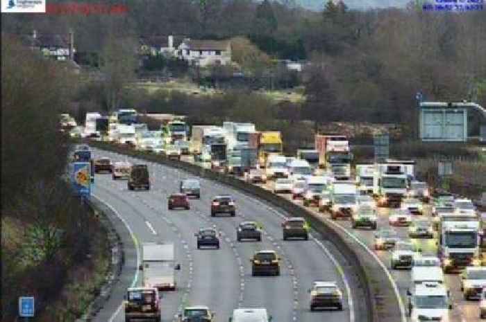 m25-live-traffic-updates-as-long-delays-near-one-news-page-uk