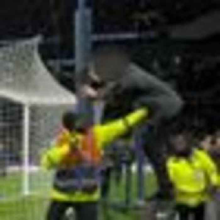 Man pleads guilty to assaulting Arsenal goalkeeper on pitch