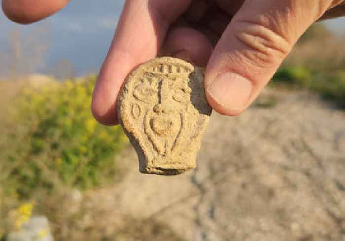 Israeli family discovers ancient Byzantine relic on Shabbat walk