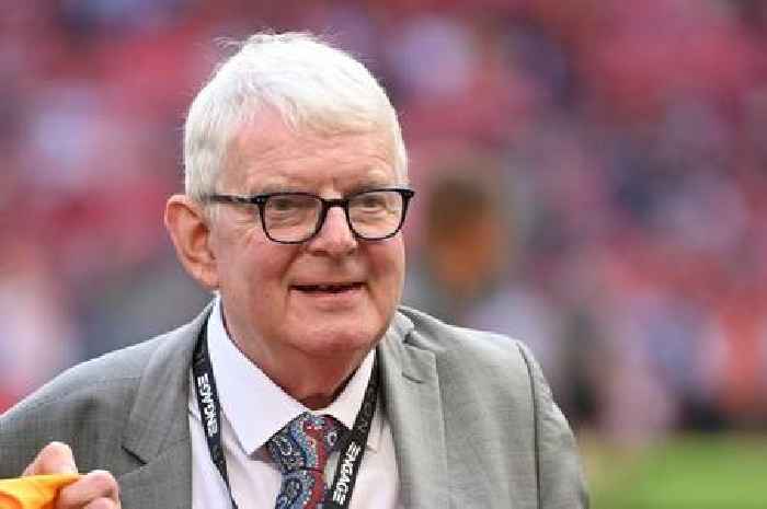 John Motson dies aged 77 as tributes to legendary commentator pour in