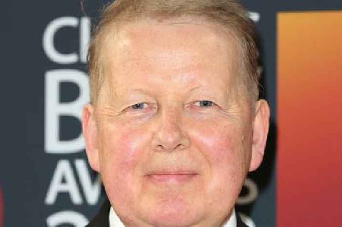 Bill Turnbull honoured by annual prize for Cambridge University medical students
