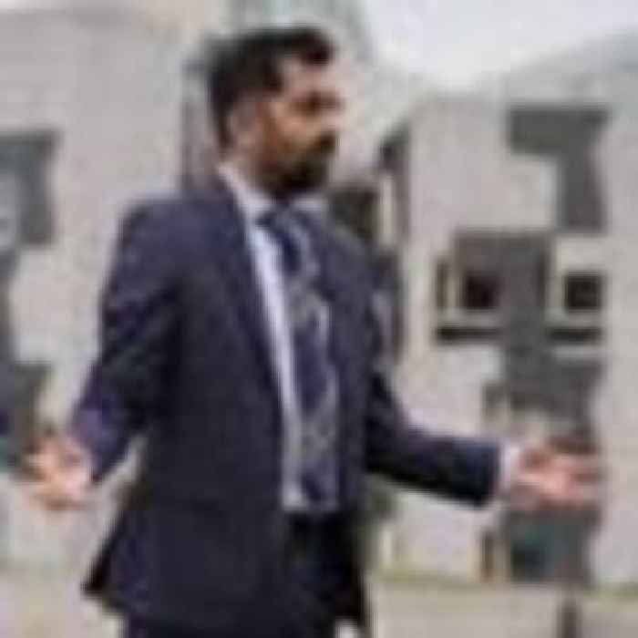 SNP hopeful accused of 'clapping like a seal' at launch of delayed ferry with 'painted on windows'