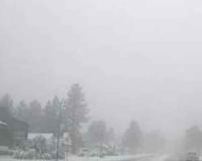 Heavy snow hits parts of southern California