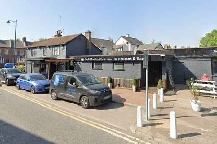 Man injured after being assaulted with an object outside Hemel Hempstead restaurant