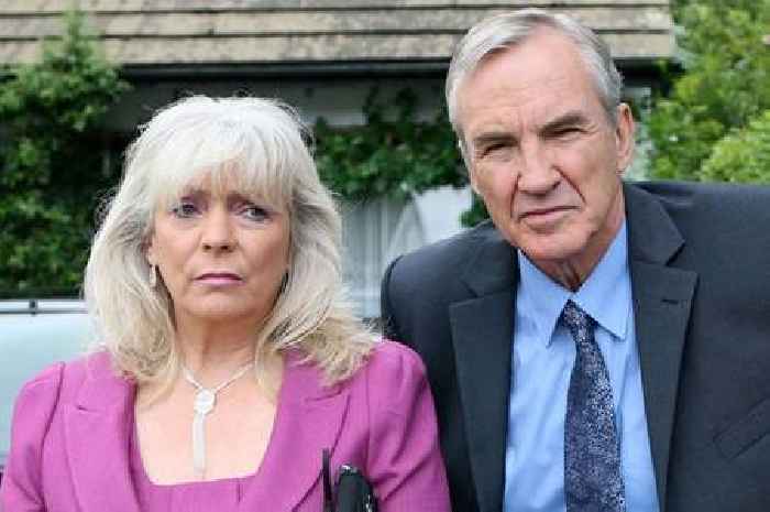 BBC Gavin and Stacey stars Larry Lamb and Alison Steadman land new show - returning to Barry Island