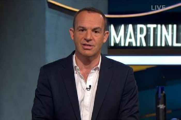 Martin Lewis calls for delay to £3,000 Energy Price Guarantee before Budget next month