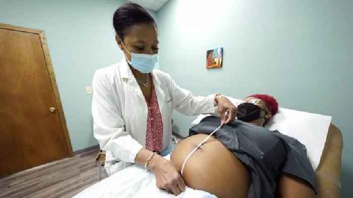 Doulas, midwives are helping Black women in their birthing experiences