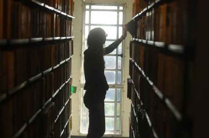 Cambridge University students handed more than £100k in library fines
