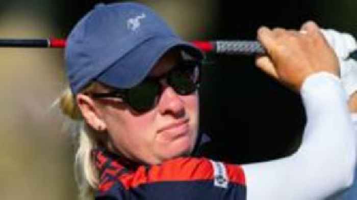 Broch Estrup leads as May Humphreys in contention