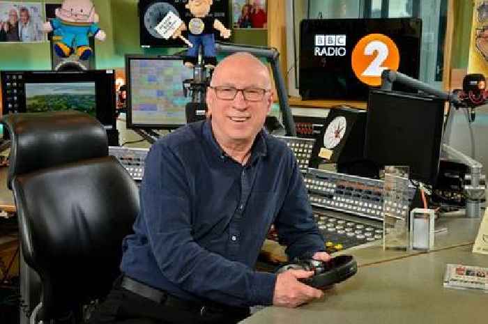 Ken Bruce left listeners in tears with emotional BBC Radio 2 exit show